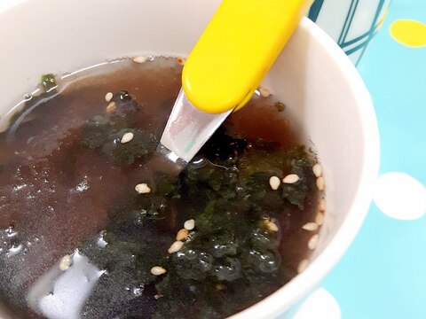 マグカップで作るスープ！おぼろ昆布＋海苔＋白ごま♪